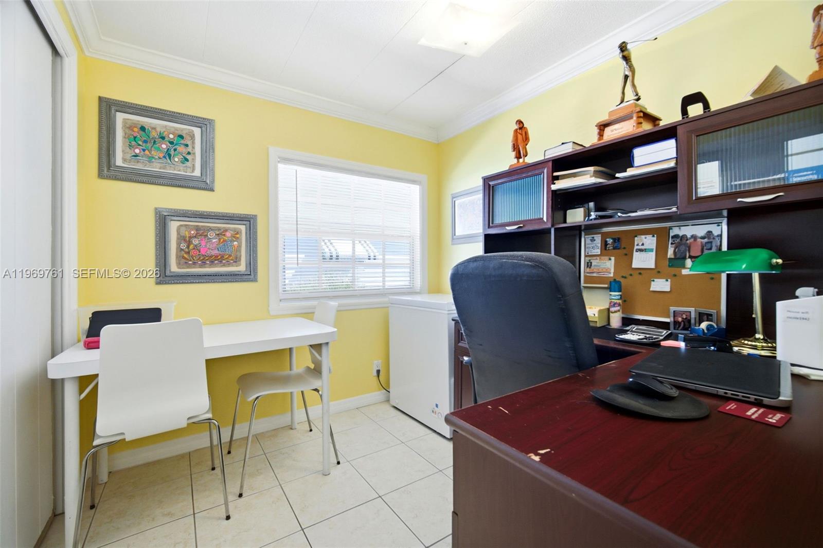 RAVENSWOOD ESTATES & MARI - Residential