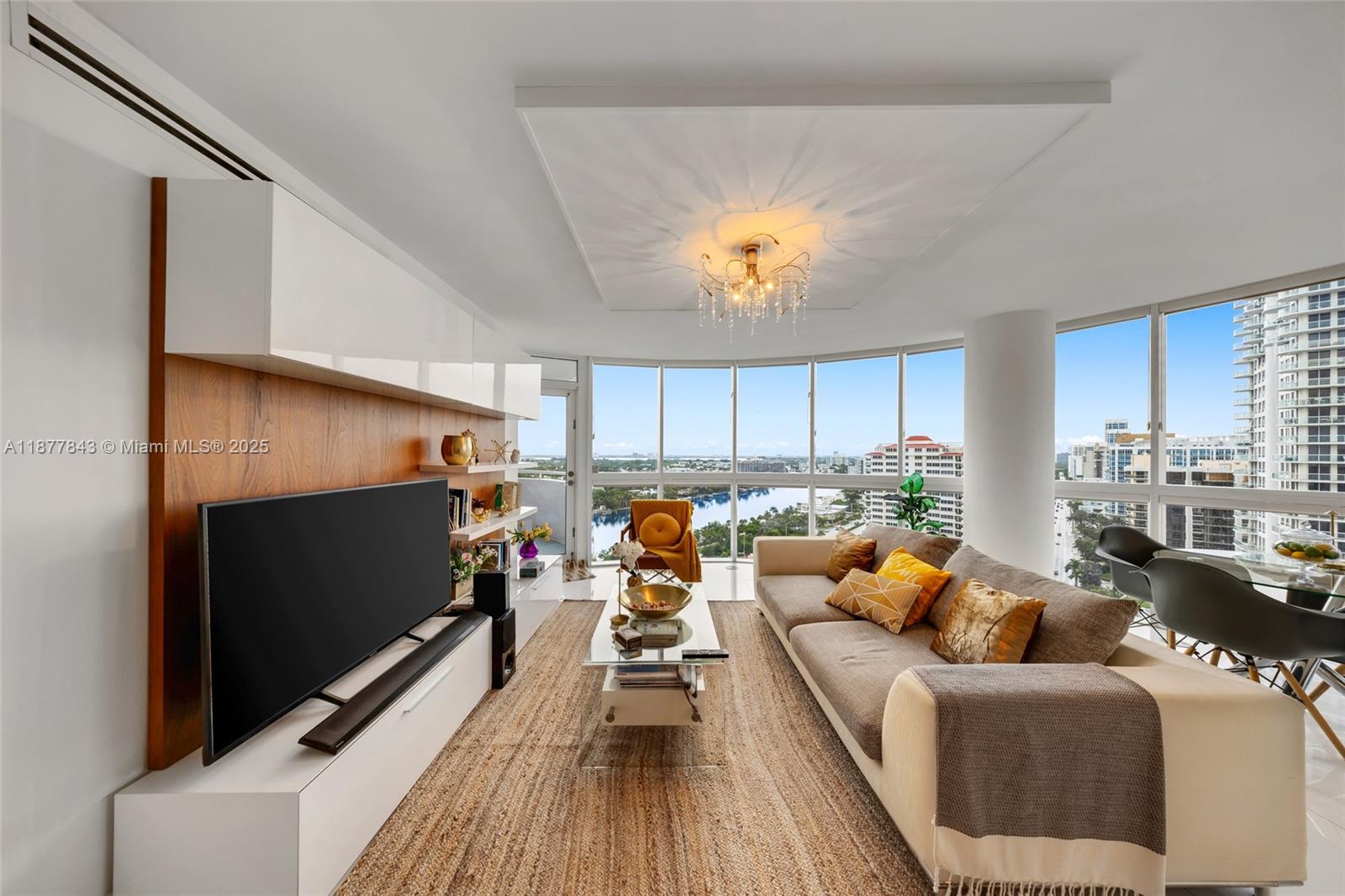 LA GORCE PALACE CONDO - Residential