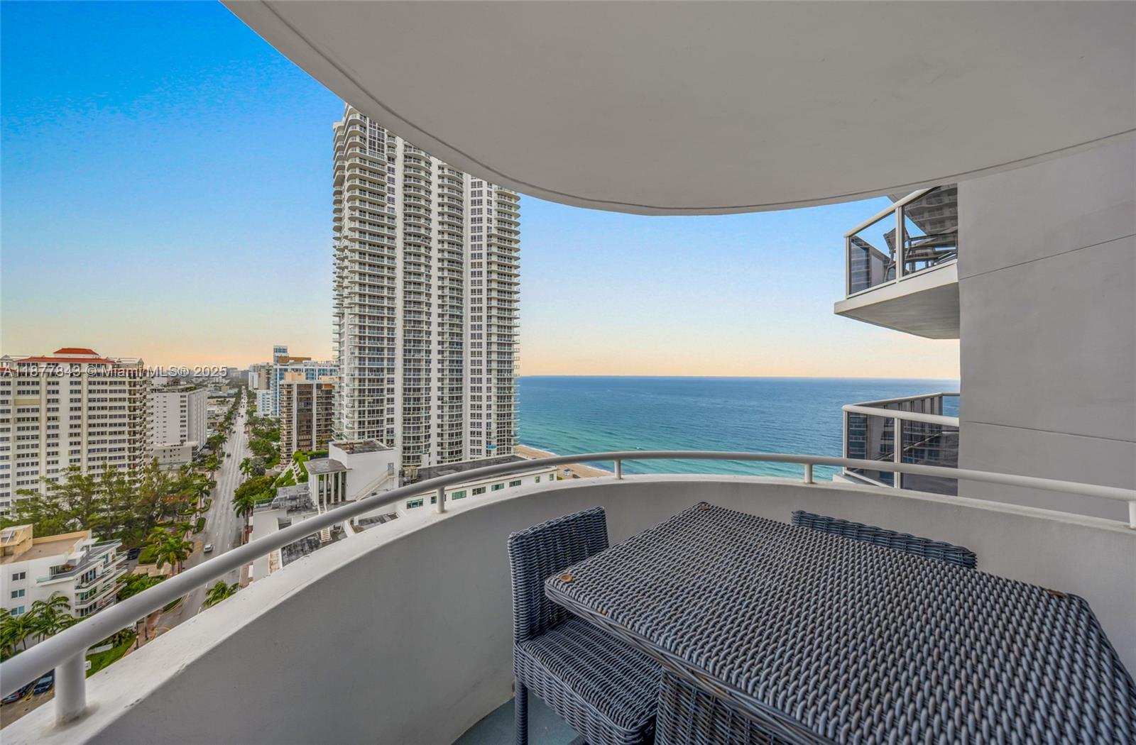 LA GORCE PALACE CONDO - Residential