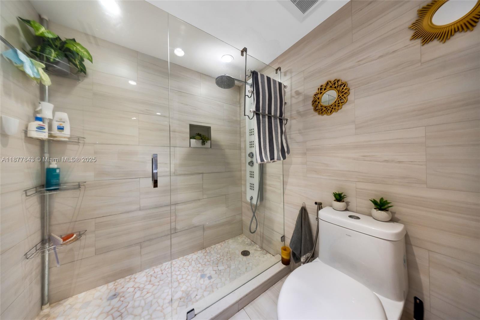 LA GORCE PALACE CONDO - Residential
