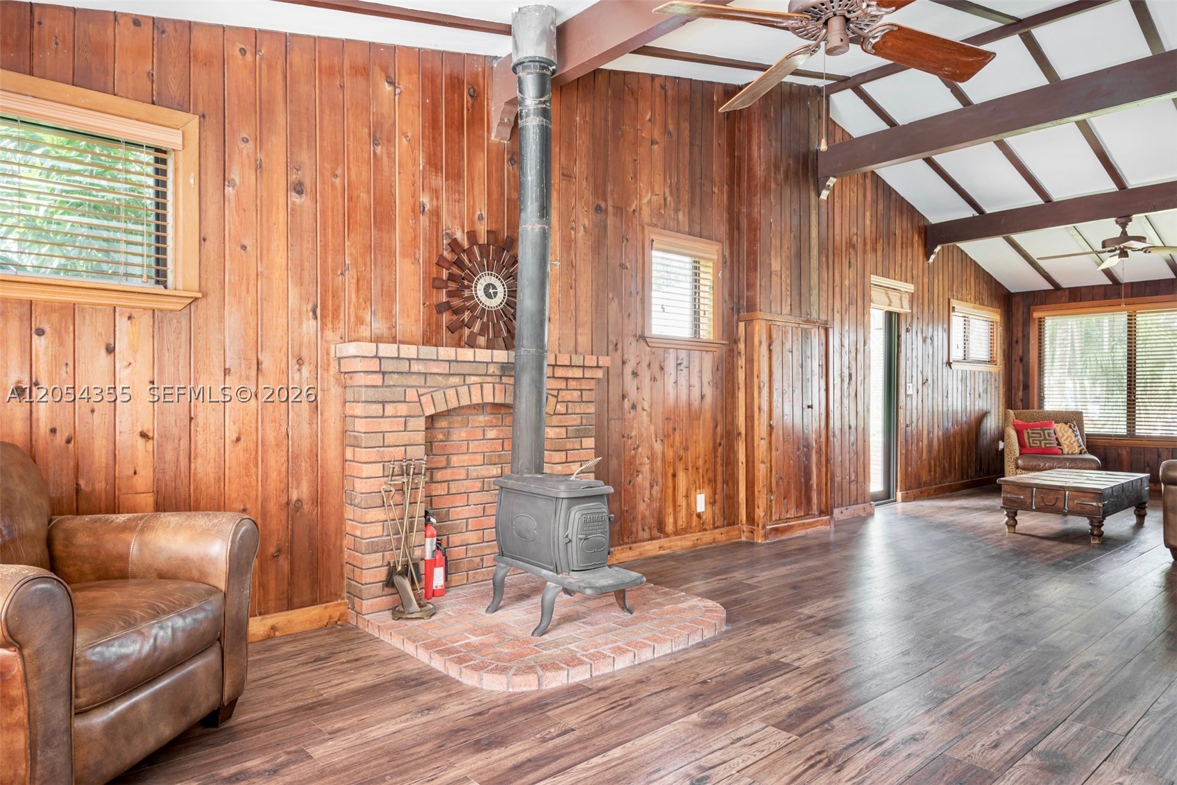 KENWOOD GARDENS - Residential Lease