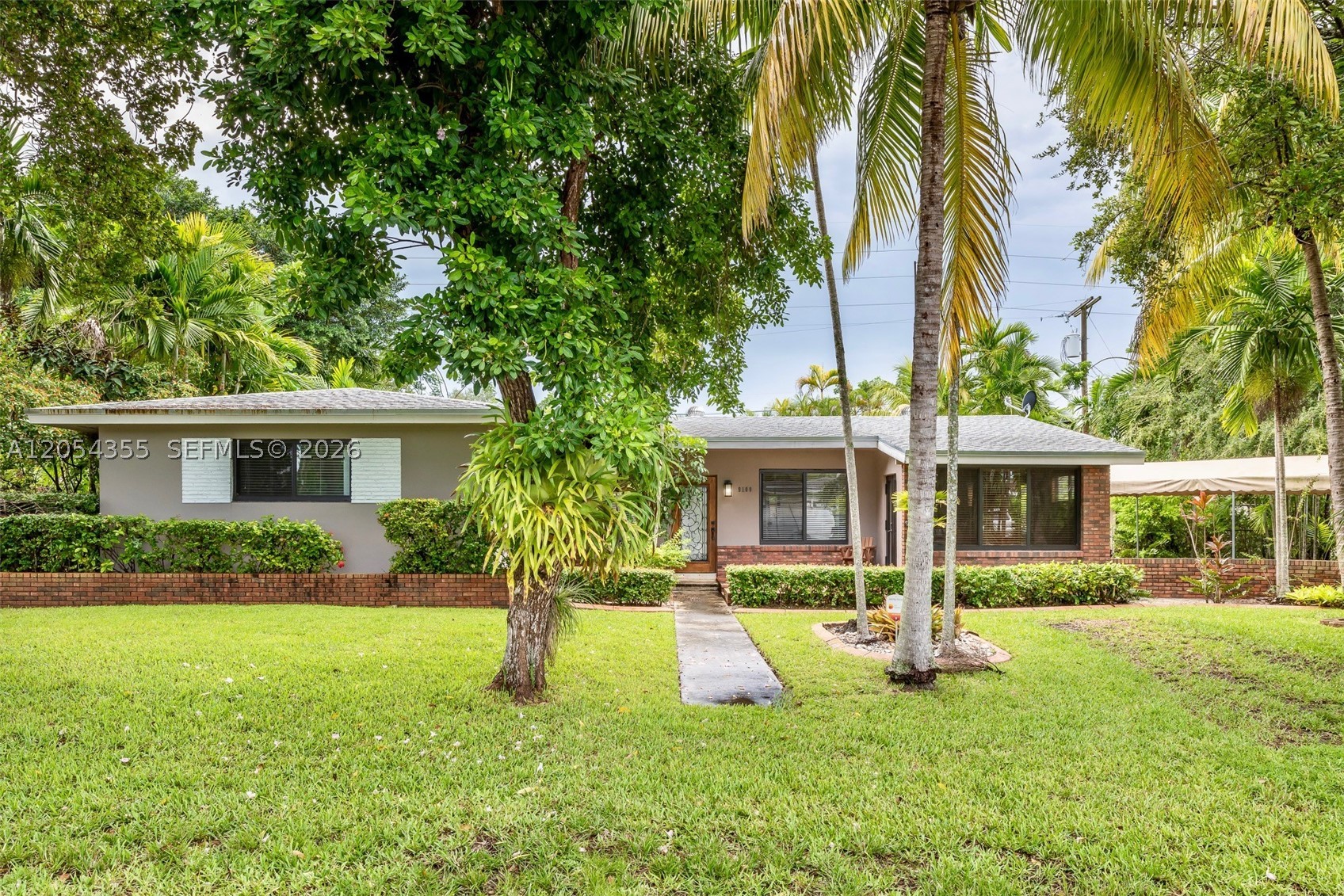 KENWOOD GARDENS - Residential Lease