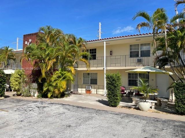 BEACH MANOR CONDO - Residential