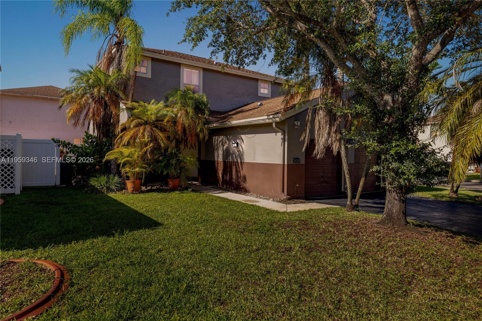 CHAPEL TRAIL REPLAT - Residential