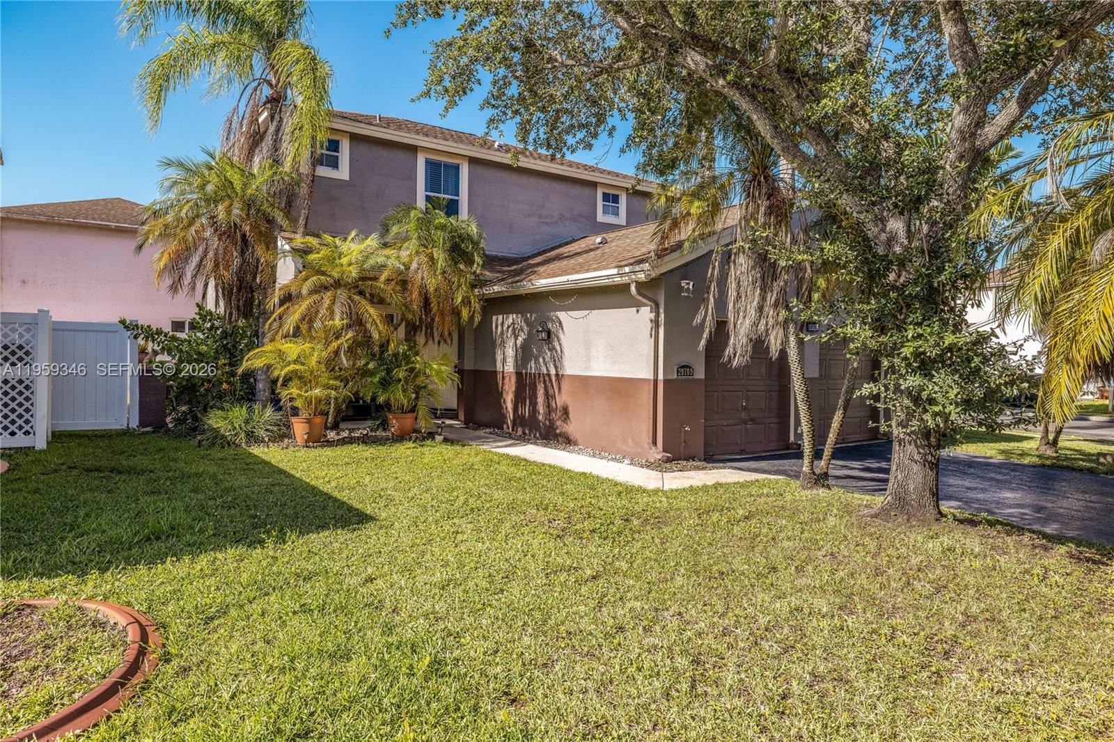 CHAPEL TRAIL REPLAT - Residential