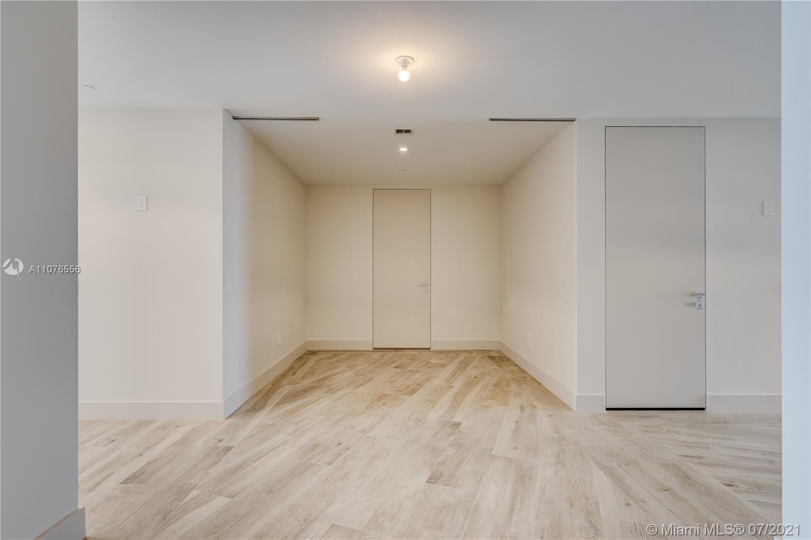 18975 COLLINS CONDO - Residential
