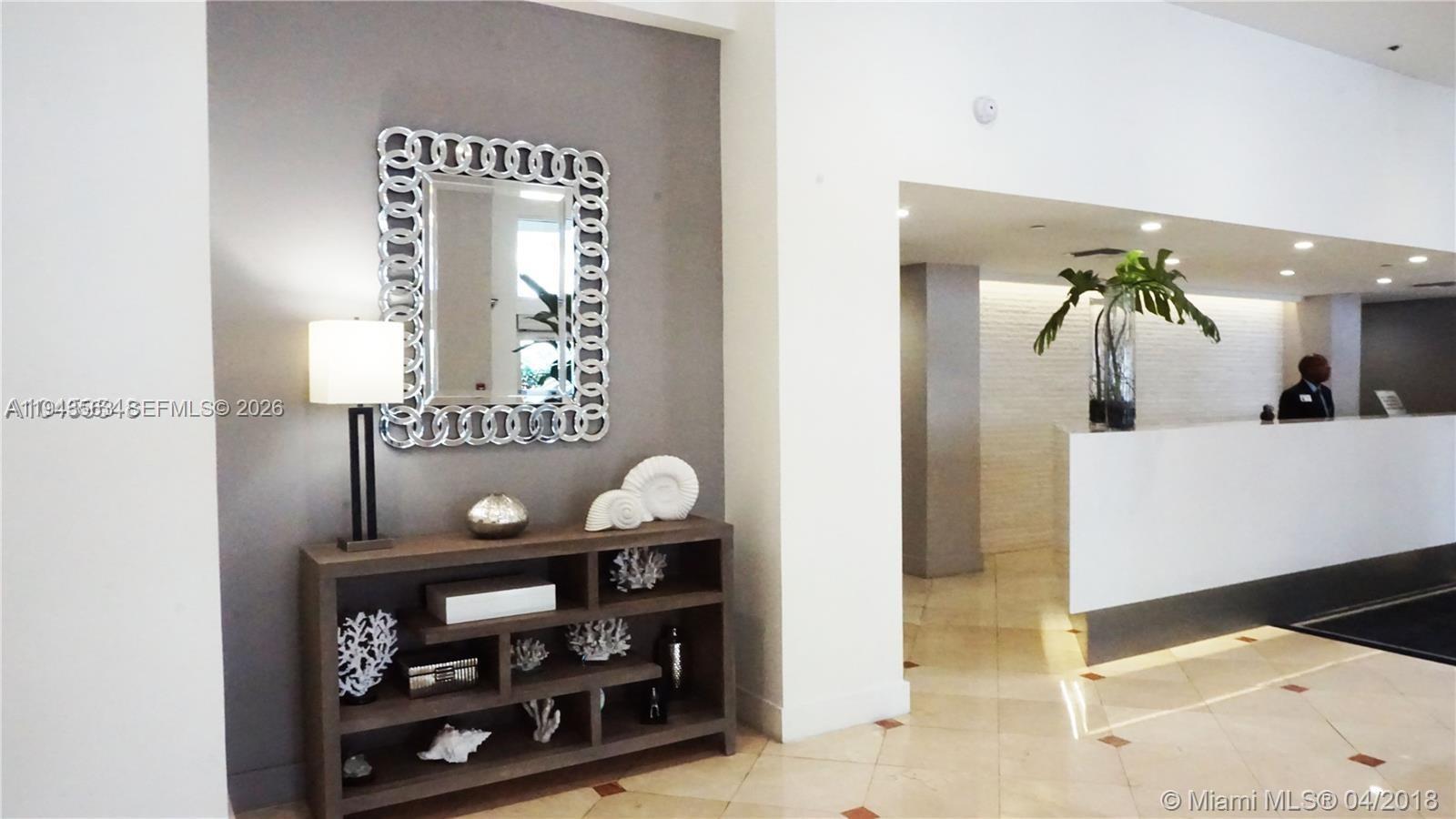 THE DECOPLAGE CONDO - Residential