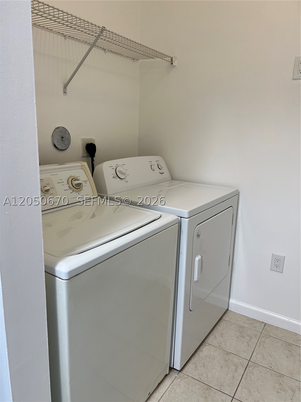 EL-AD VILLAGGIO CONDO BLD - Residential Lease