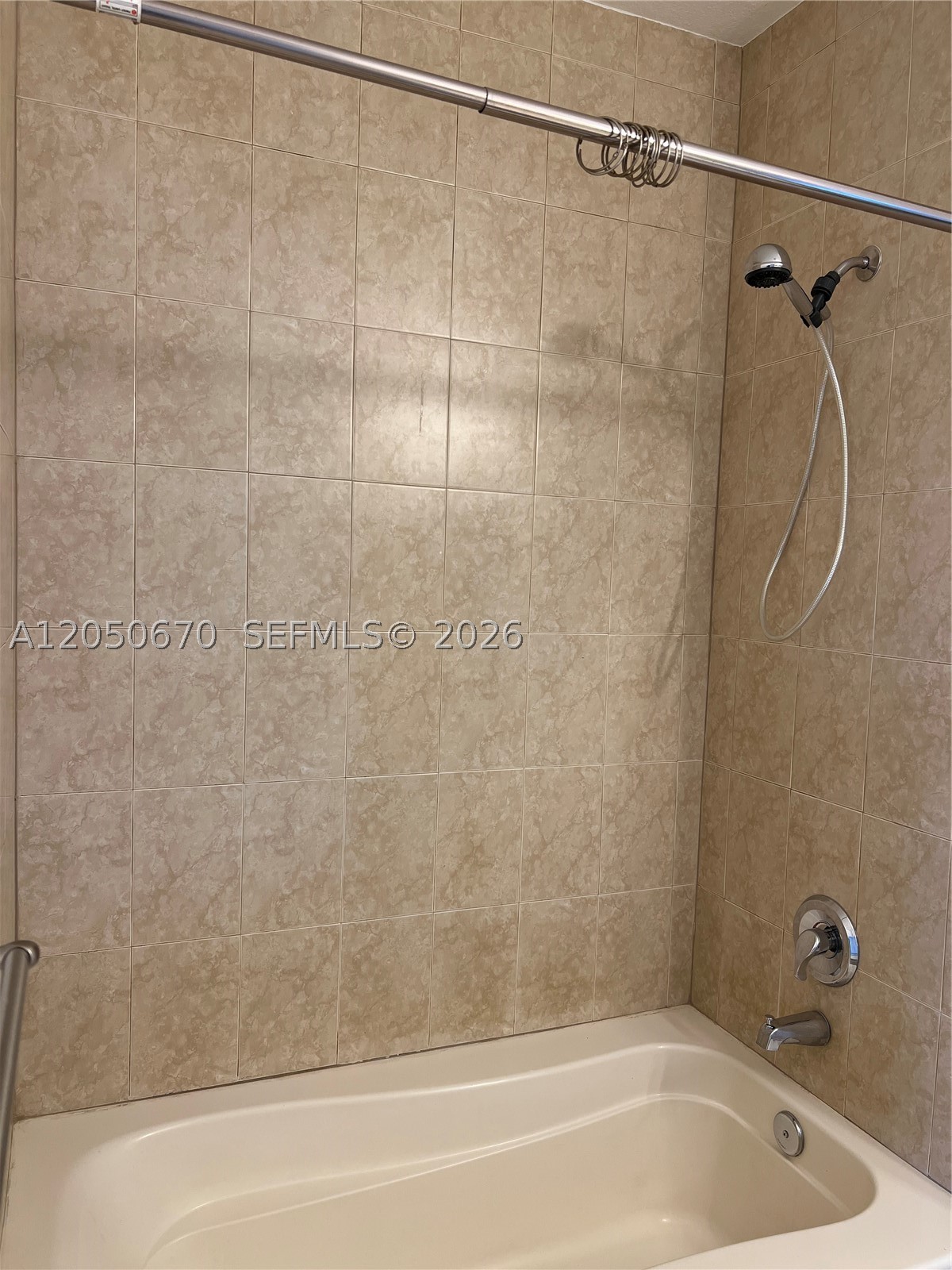 EL-AD VILLAGGIO CONDO BLD - Residential Lease