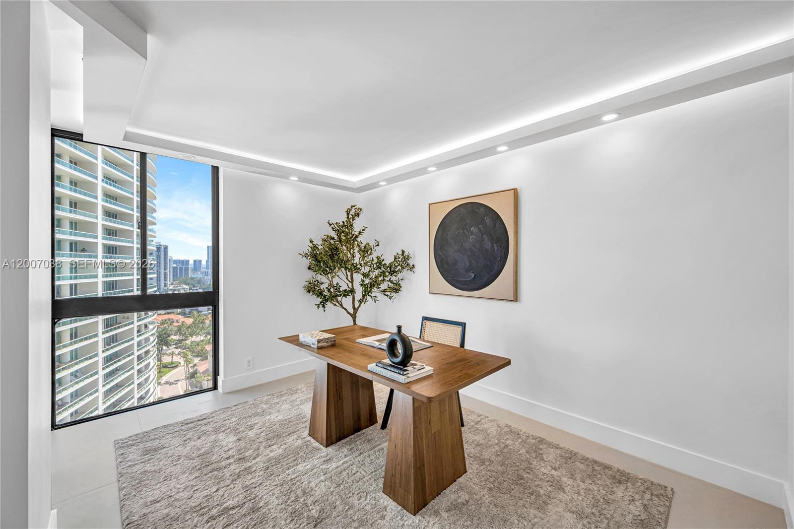 THE LANDMARK CONDO - Residential