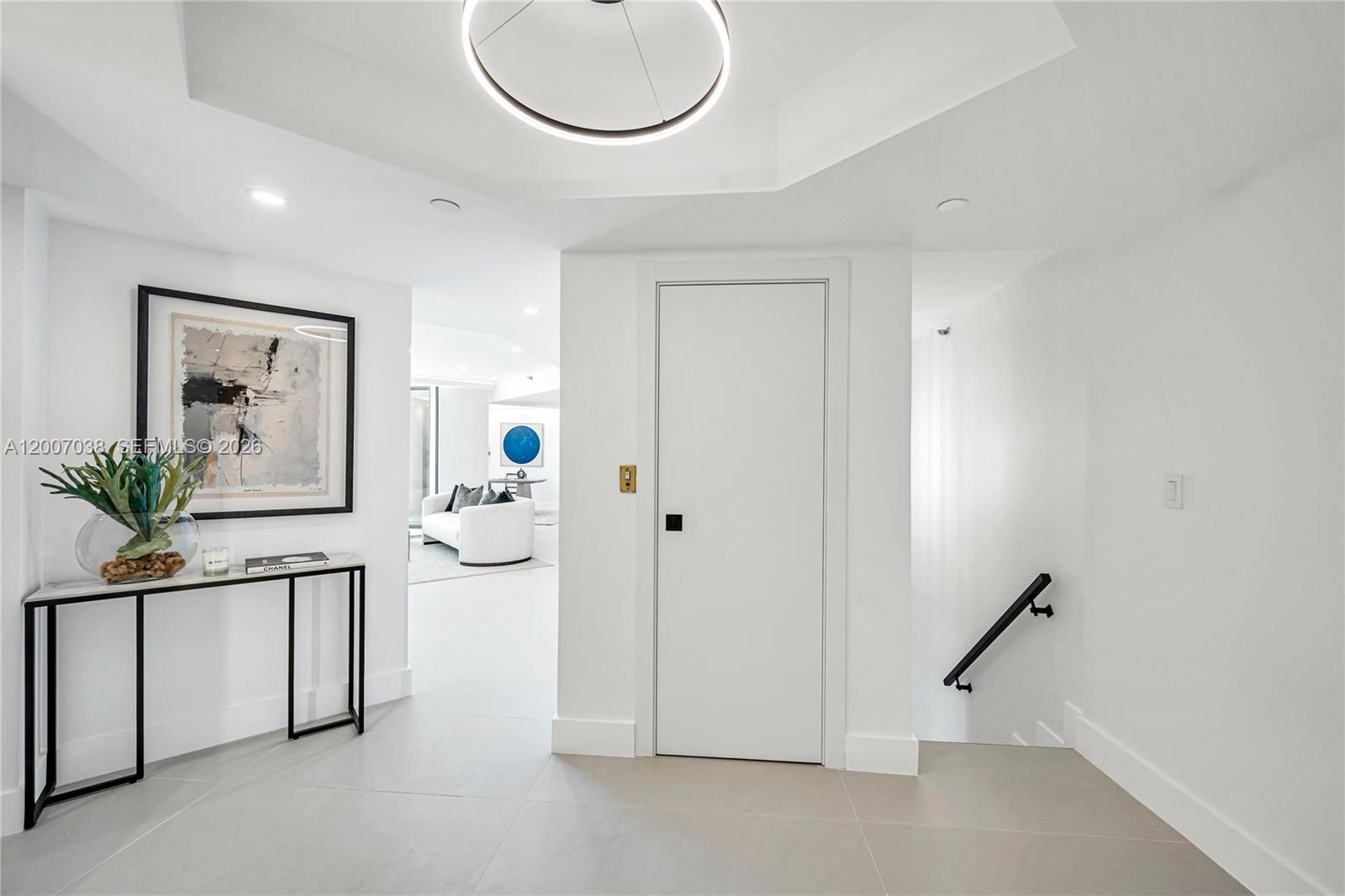 THE LANDMARK CONDO - Residential