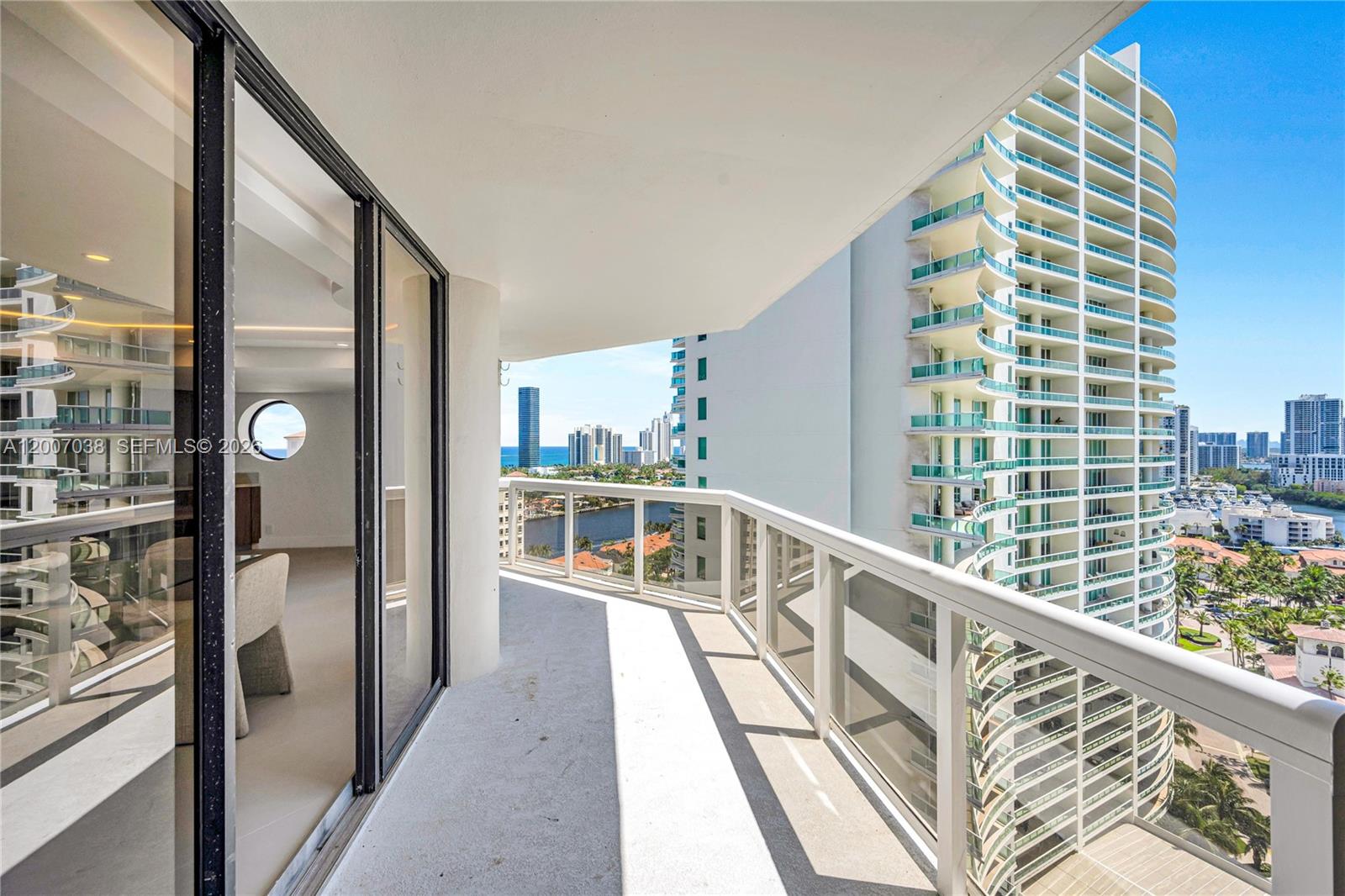 THE LANDMARK CONDO - Residential