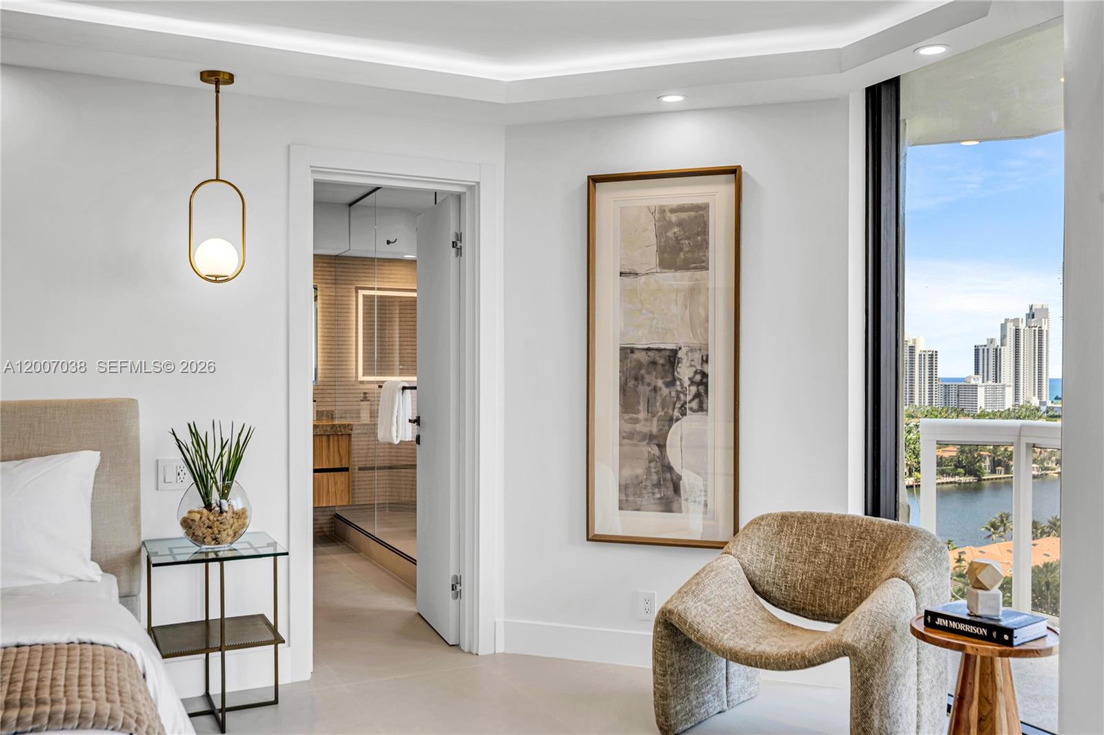 THE LANDMARK CONDO - Residential