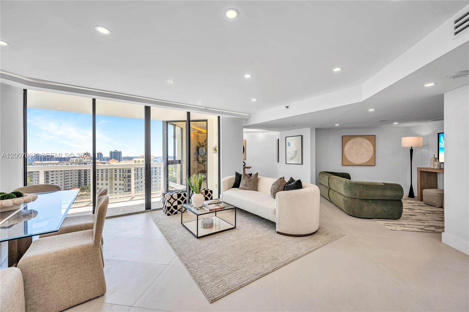 THE LANDMARK CONDO - Residential