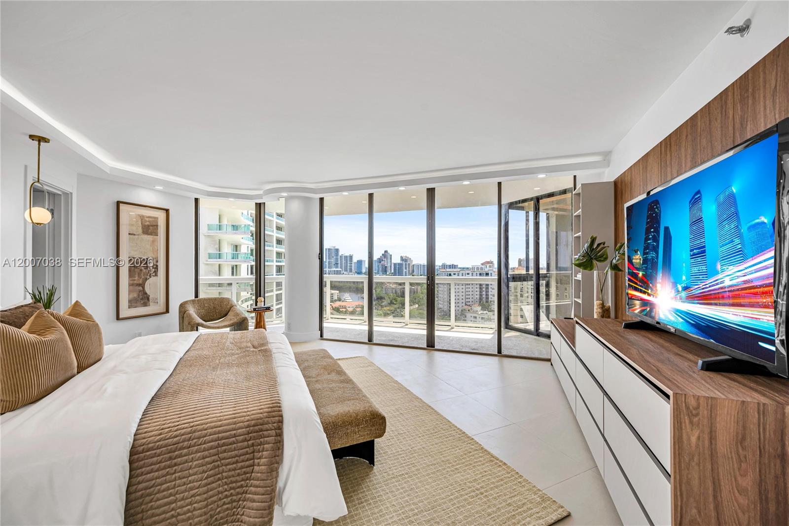 THE LANDMARK CONDO - Residential