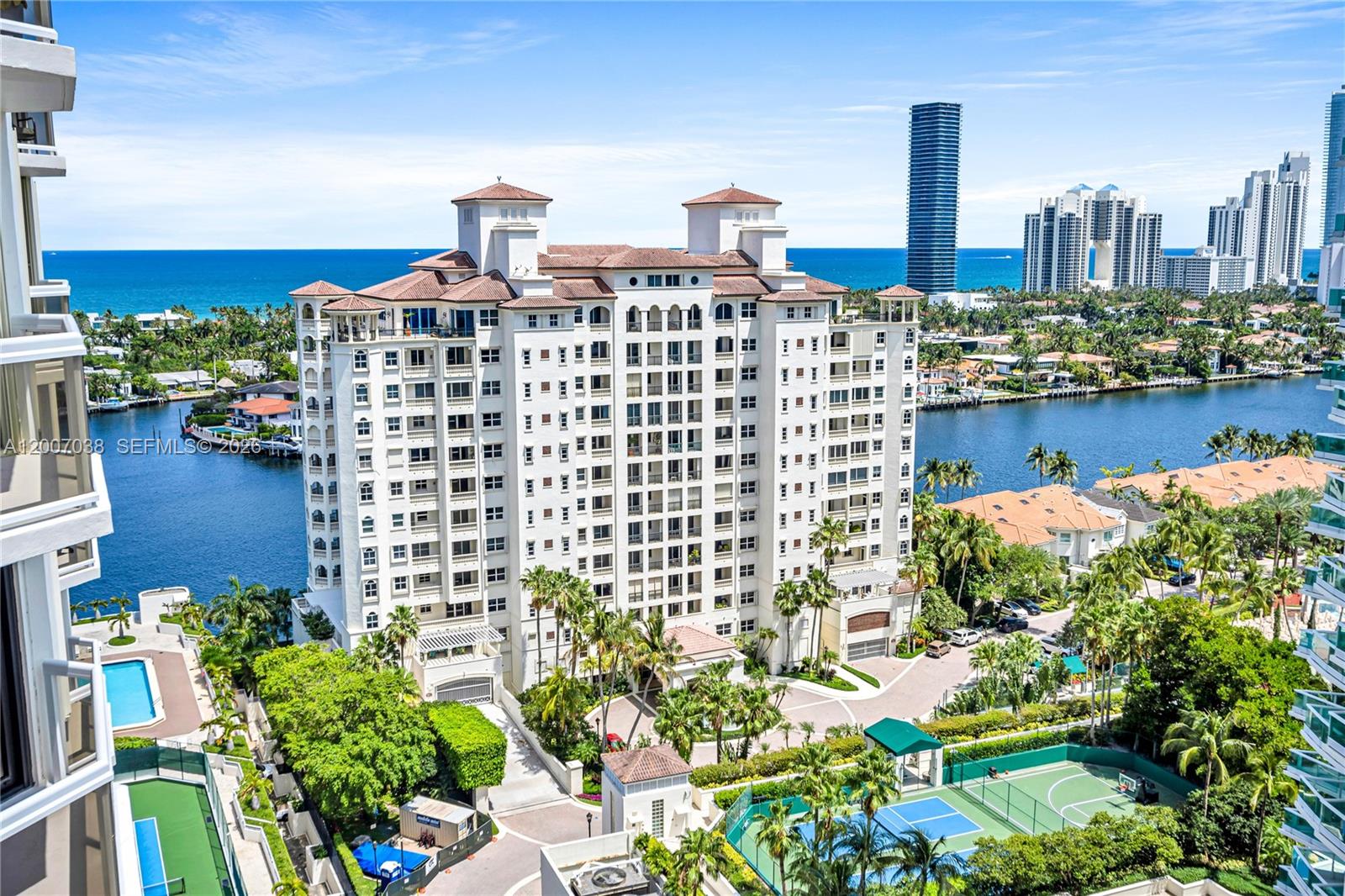 THE LANDMARK CONDO - Residential