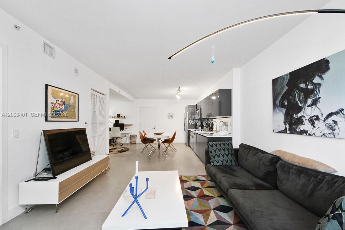 MY BRICKELL CONDO - Residential Lease