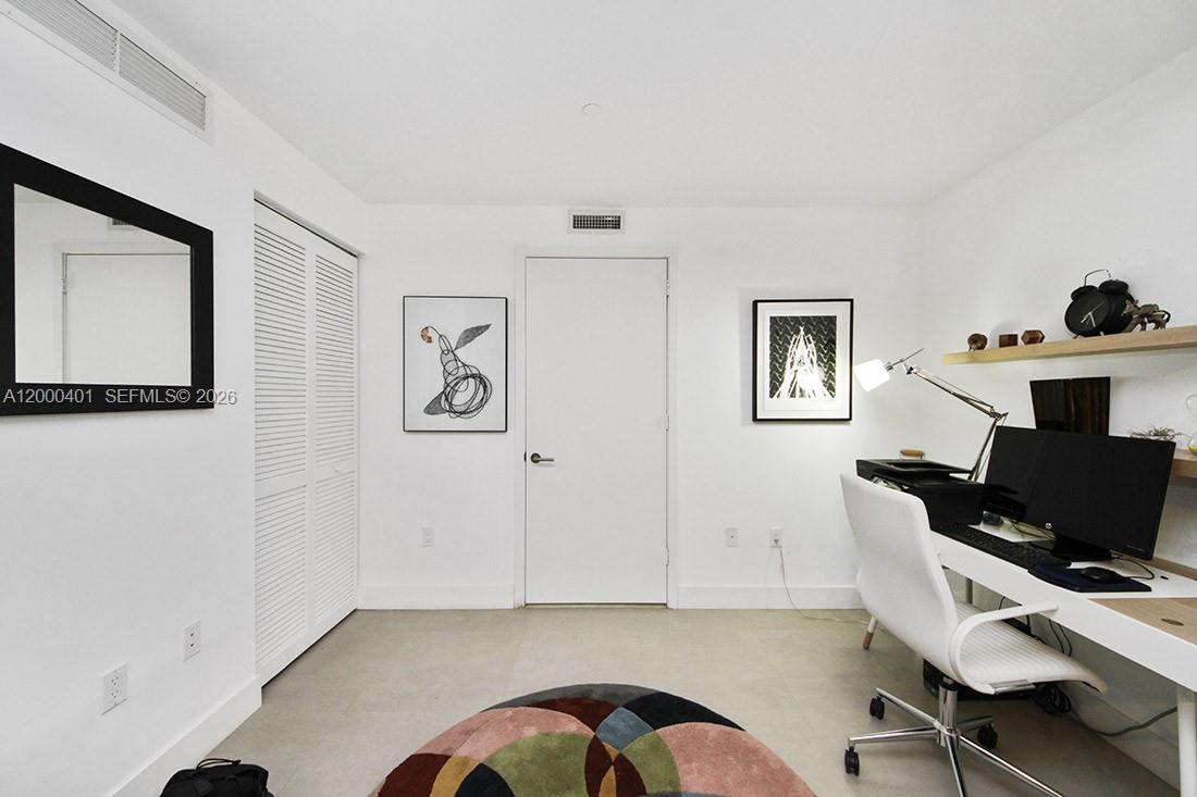 MY BRICKELL CONDO - Residential Lease