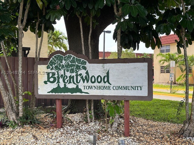 BRENTWOOD TOWNHOUSE 2 - Residential Lease