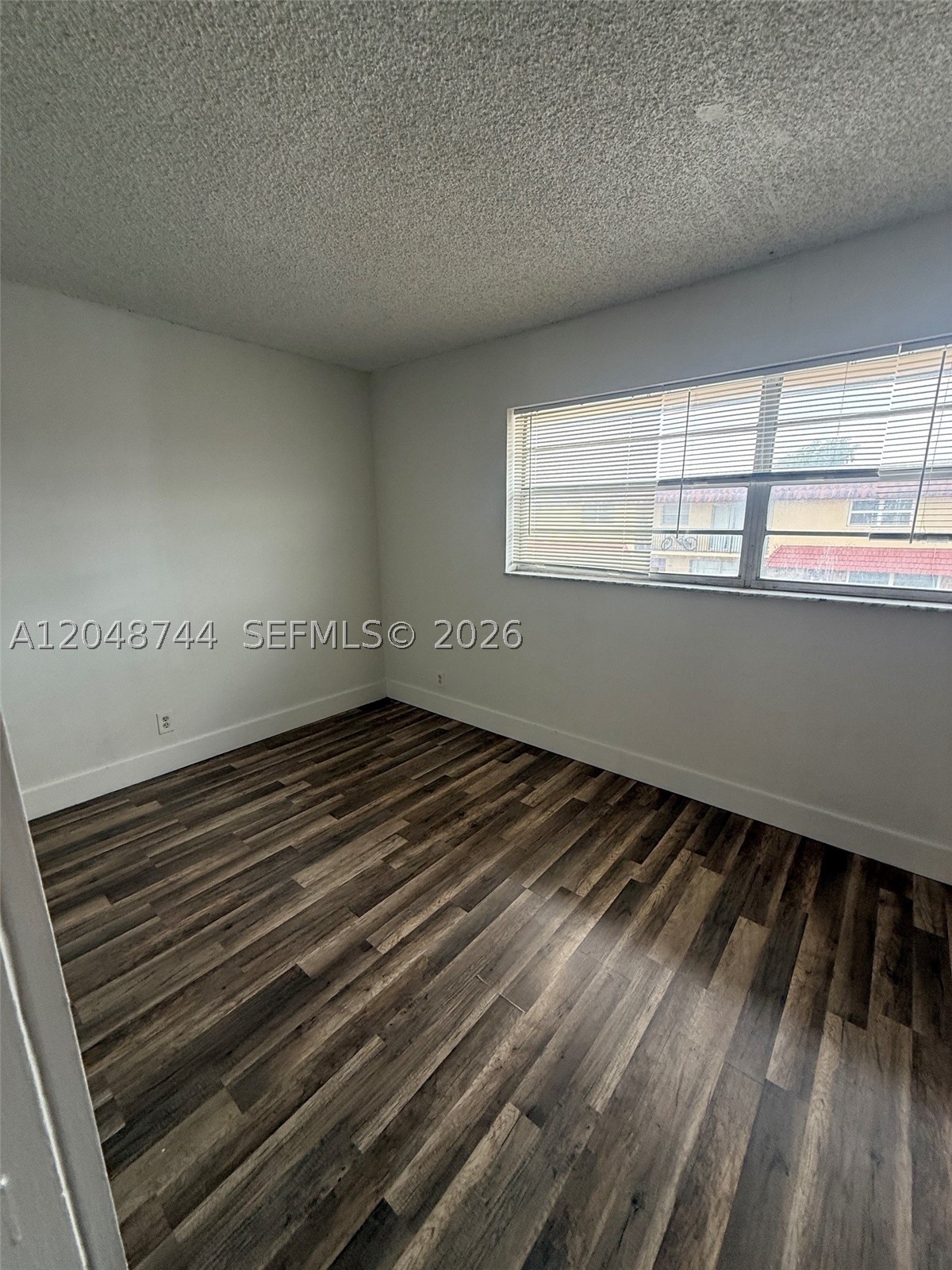 BRENTWOOD TOWNHOUSE 2 - Residential Lease