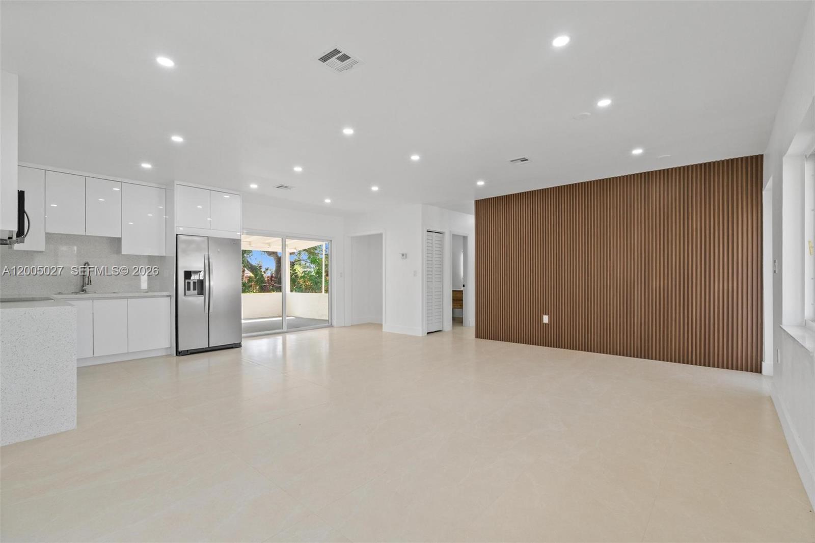 CAROL CITY - Residential