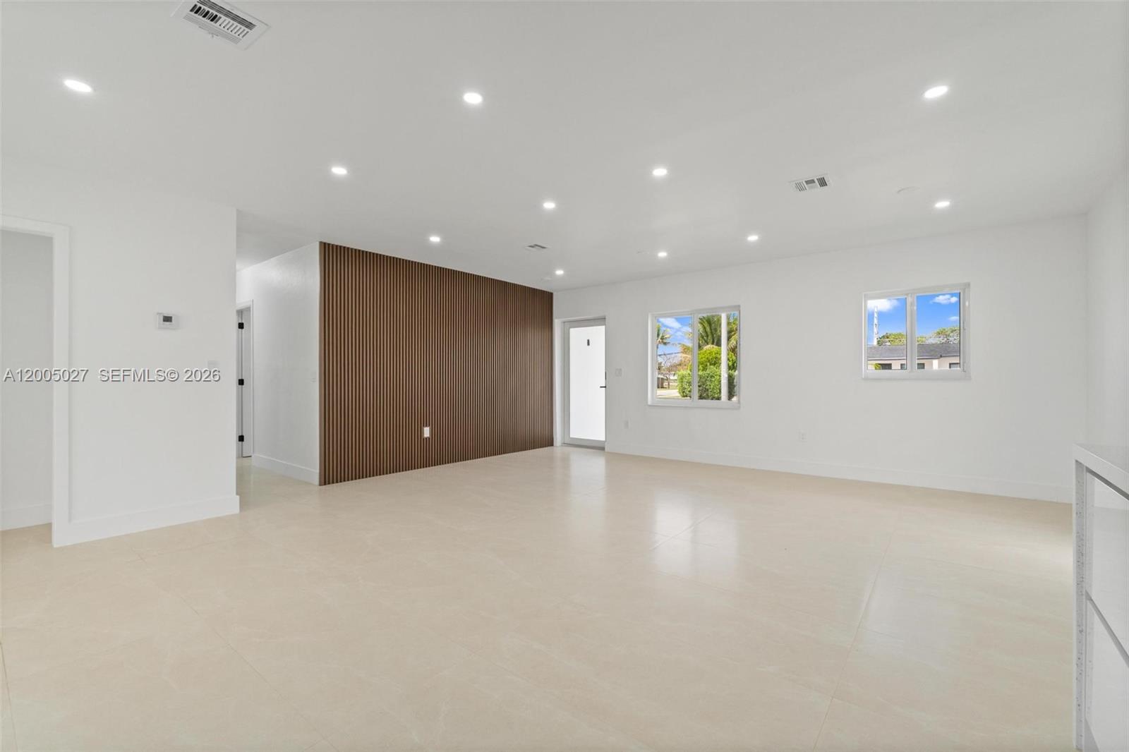 CAROL CITY - Residential