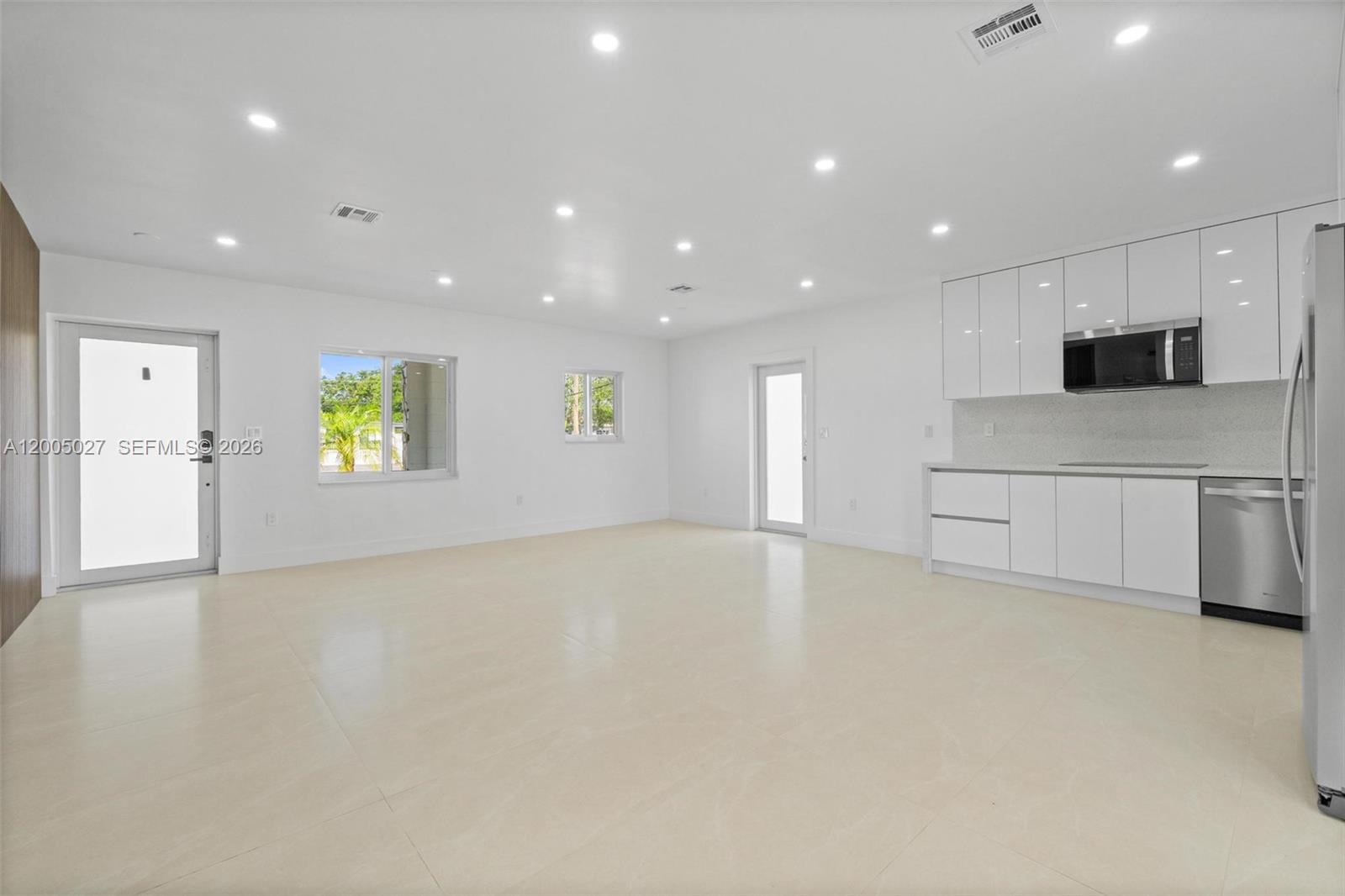 CAROL CITY - Residential