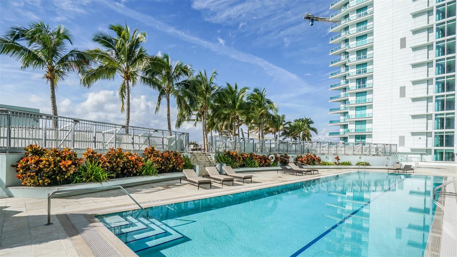 900 BISCAYNE BAY CONDO - Residential Lease