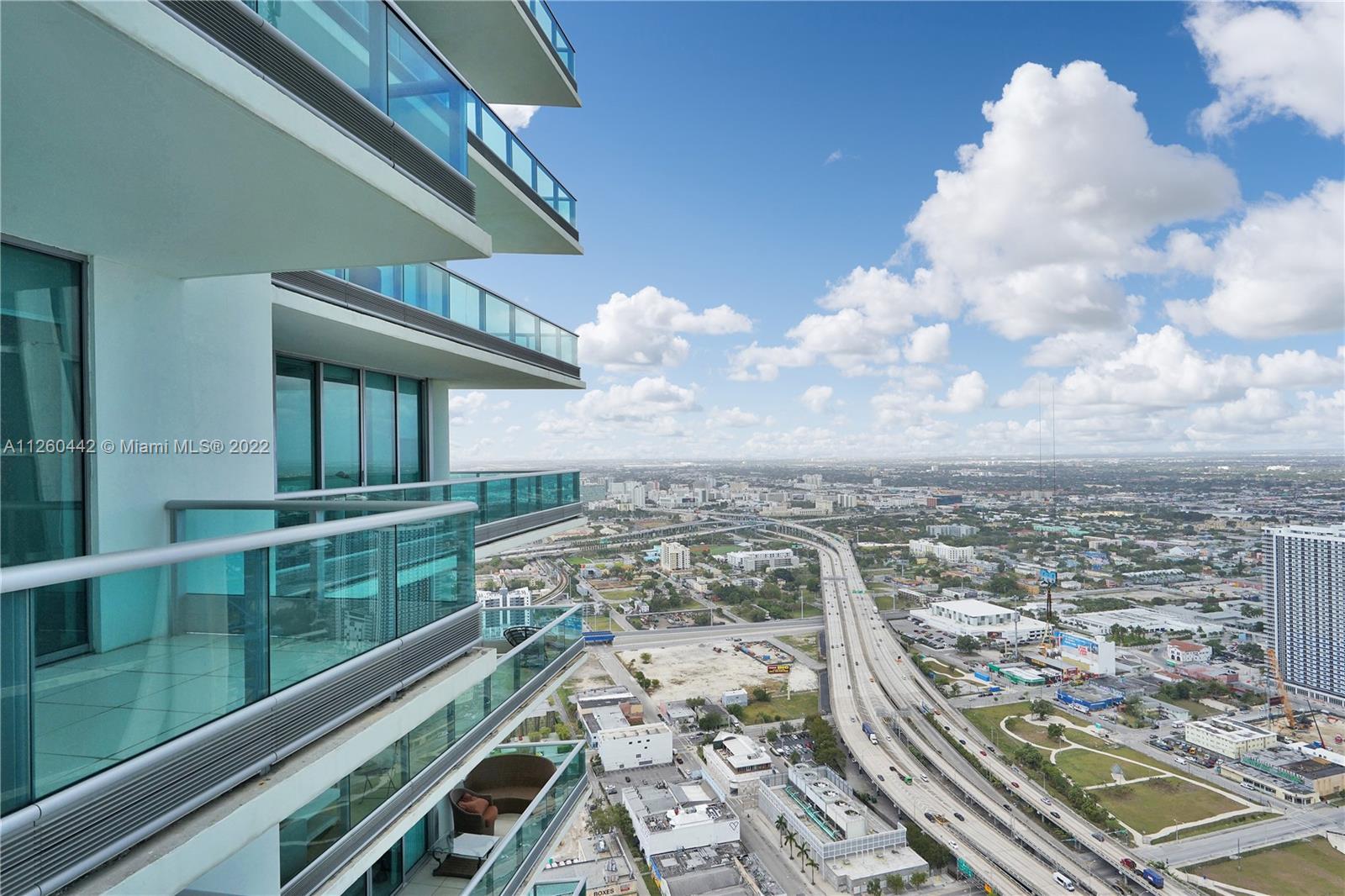 900 BISCAYNE BAY CONDO - Residential Lease