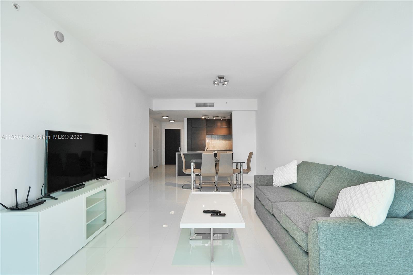 900 BISCAYNE BAY CONDO - Residential Lease