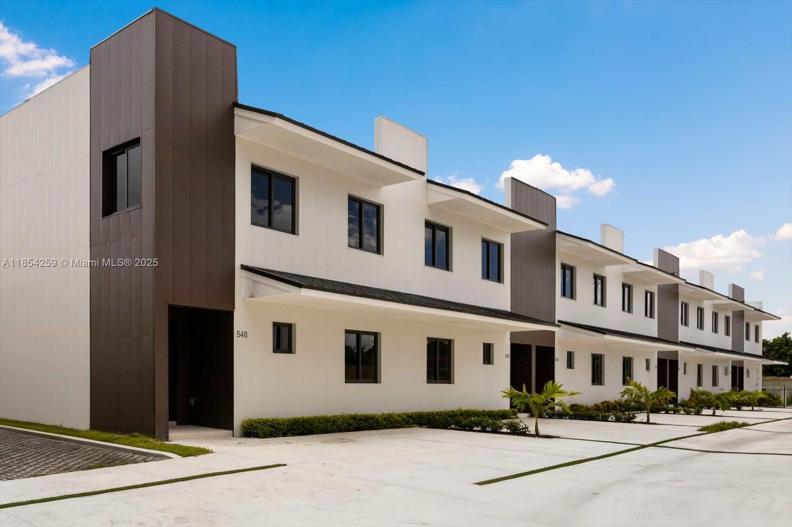 SUNNYLAND PARK NO 2 - Residential