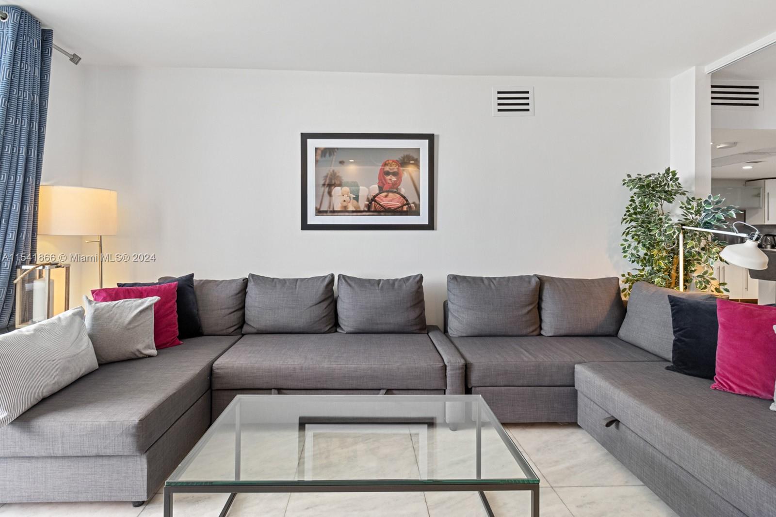 RONEY PALACE CONDO - Residential Lease