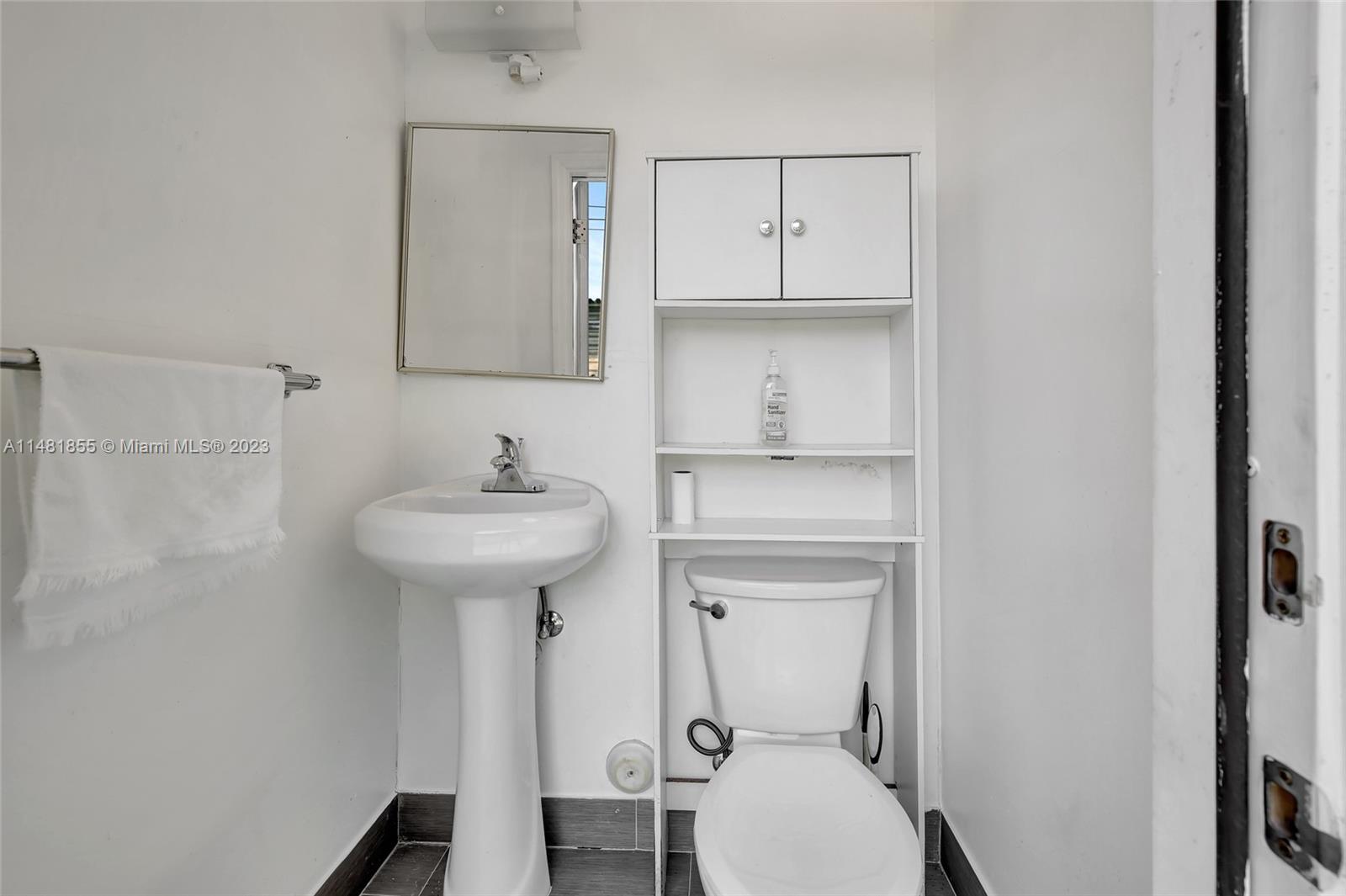 CHURCHILL ESTATES - Residential