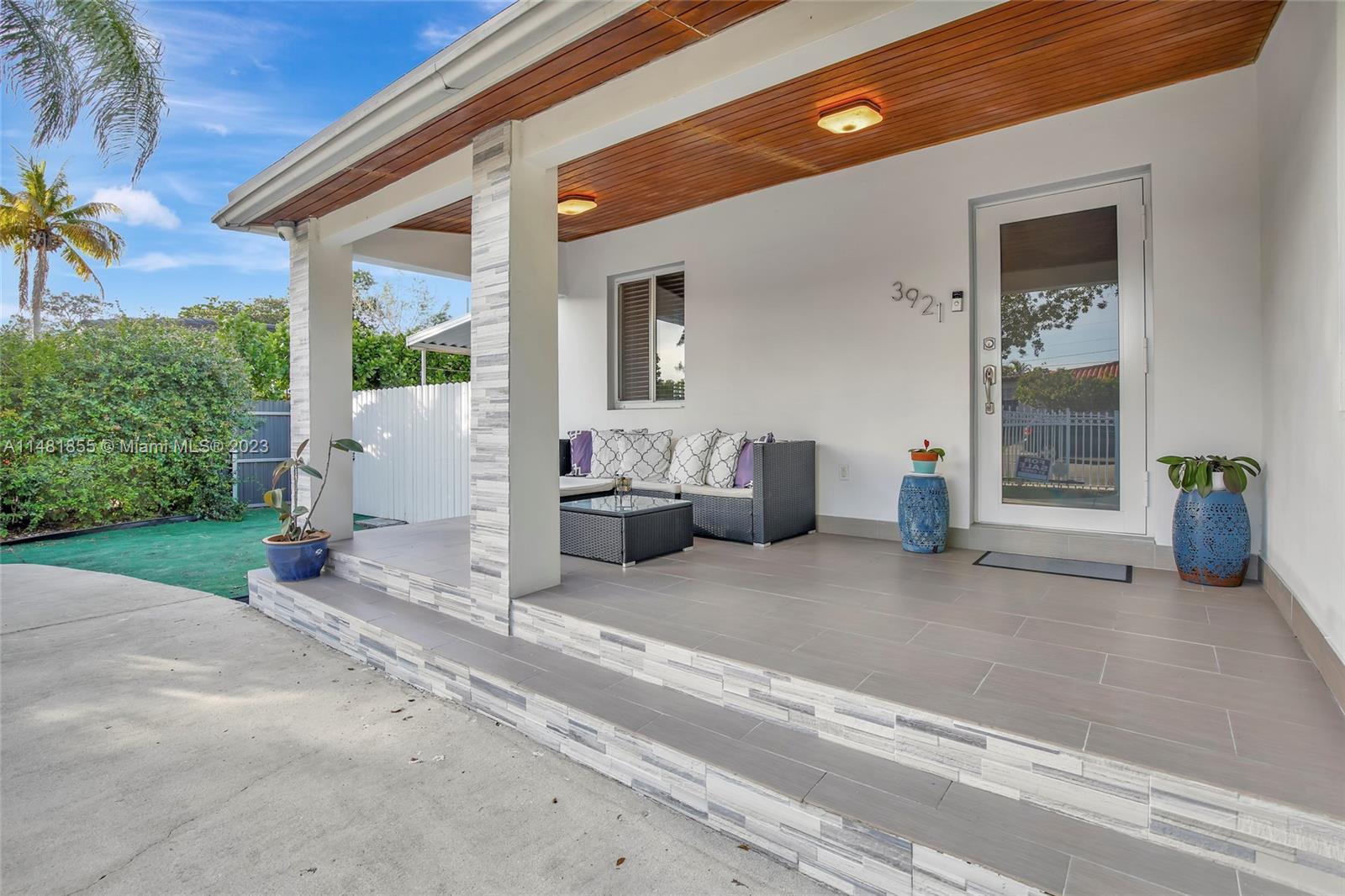 CHURCHILL ESTATES - Residential
