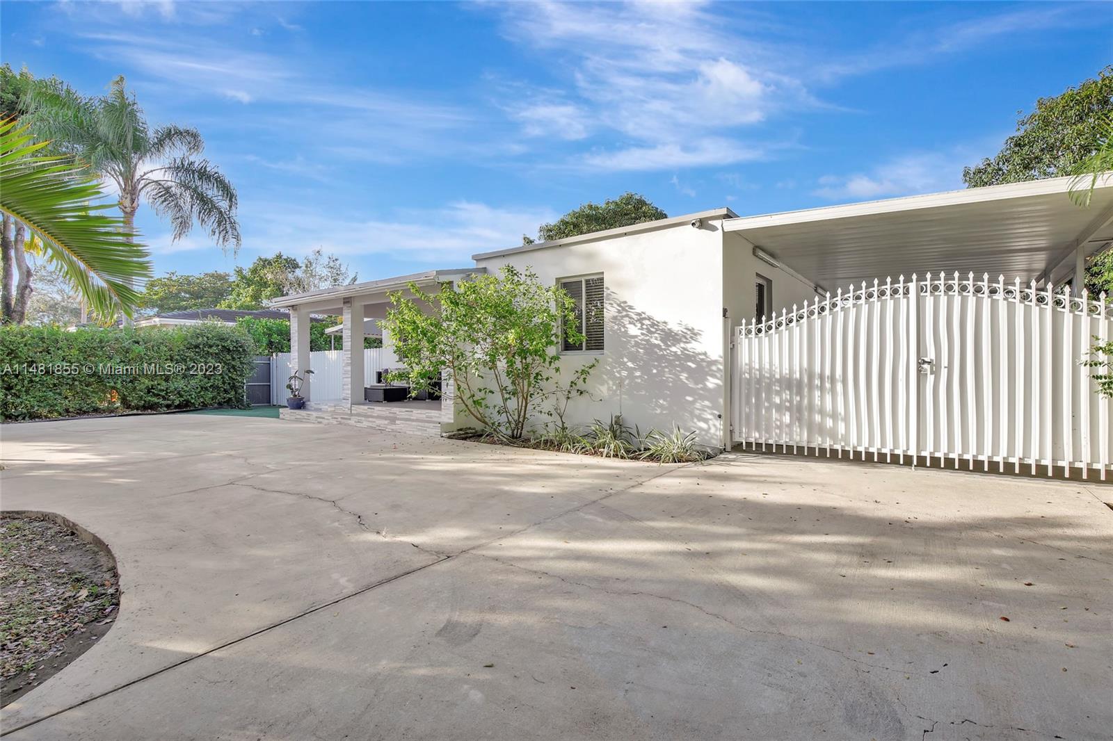 CHURCHILL ESTATES - Residential