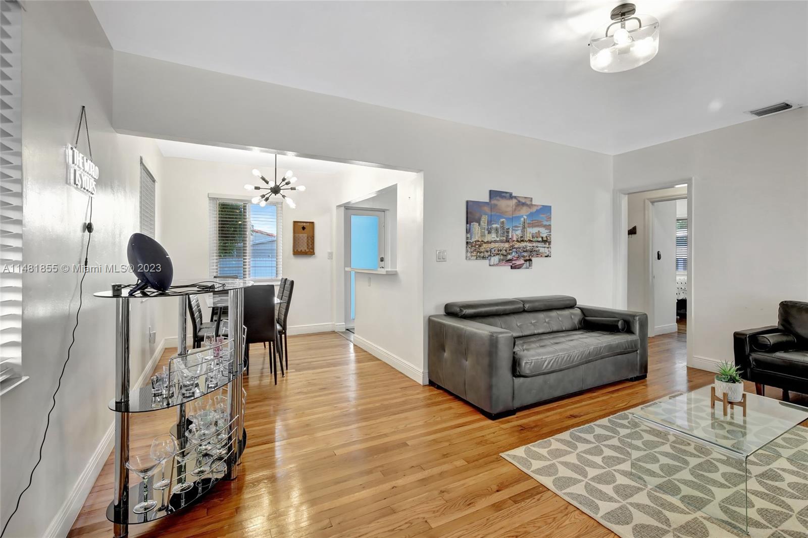 CHURCHILL ESTATES - Residential