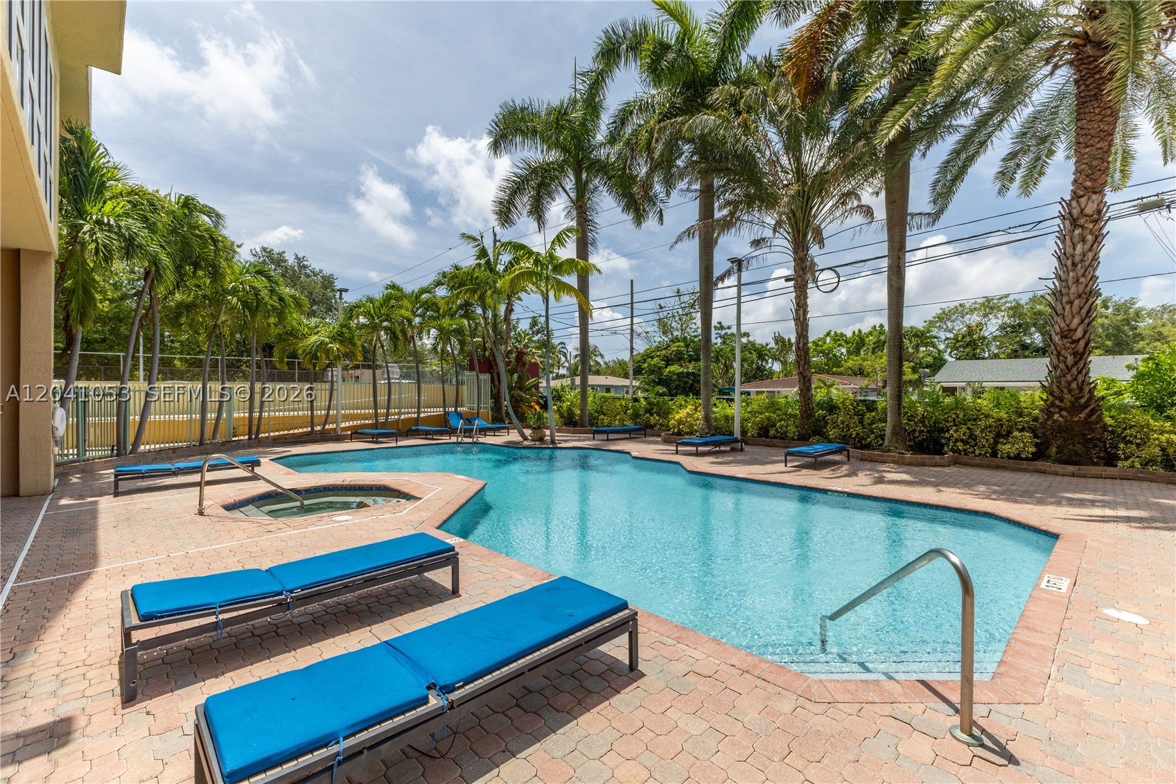CORAL PLAZA OF MIAMI COND - Residential