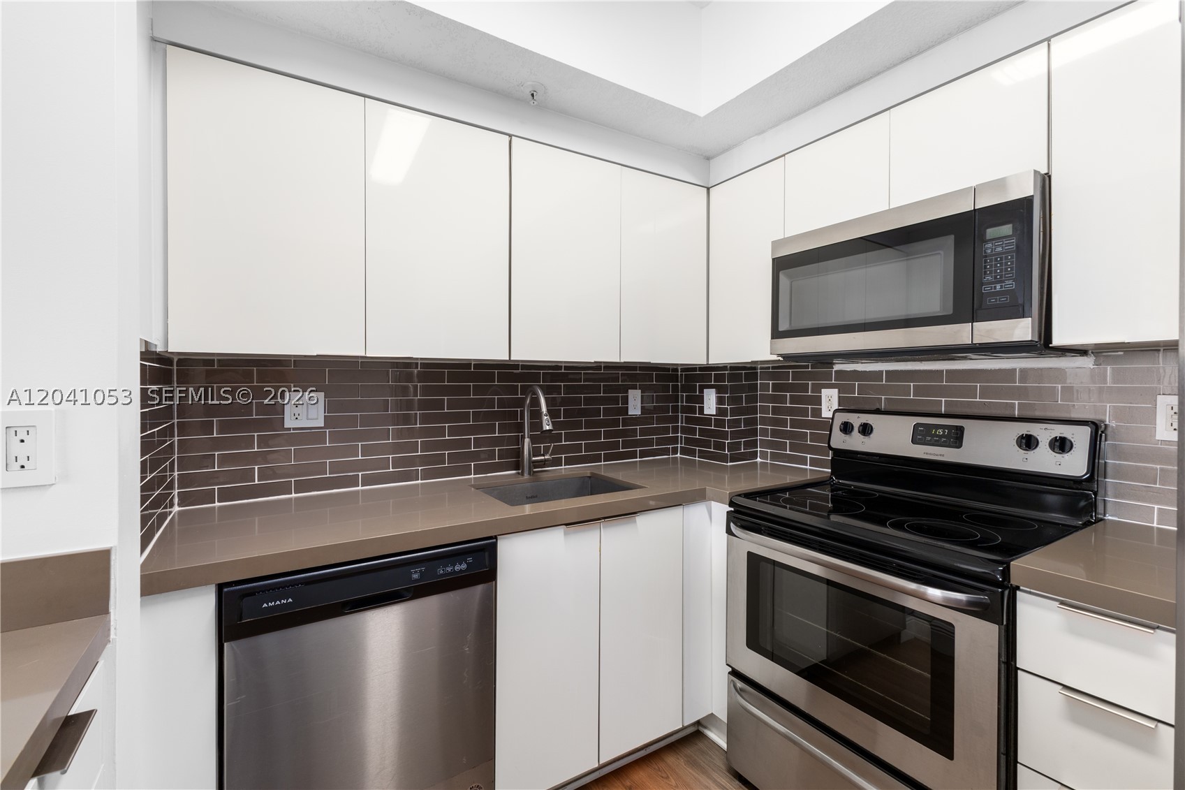 CORAL PLAZA OF MIAMI COND - Residential