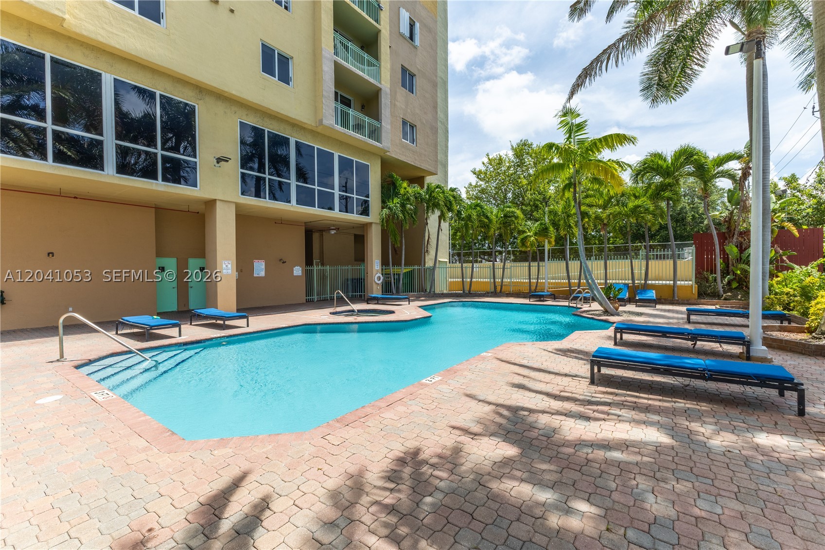 CORAL PLAZA OF MIAMI COND - Residential