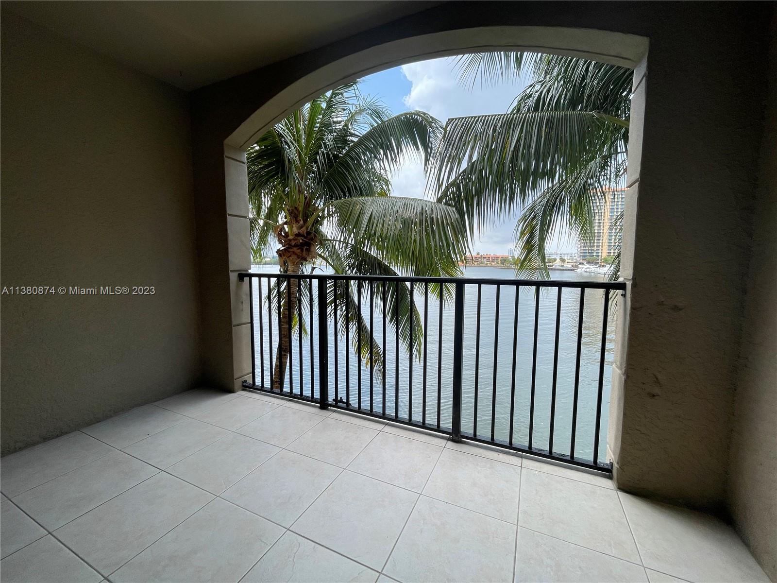 PORTO BELLAGIO CONDO - Residential