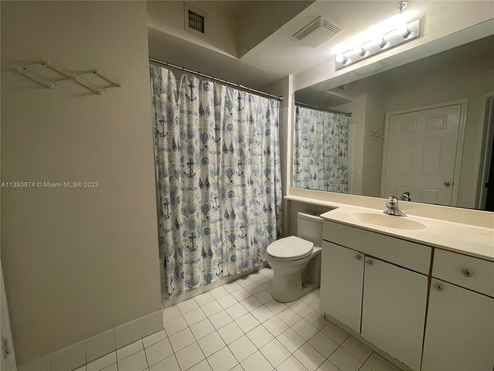 PORTO BELLAGIO CONDO - Residential