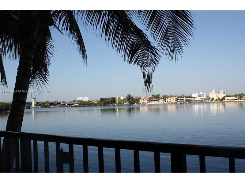 PORTO BELLAGIO CONDO - Residential
