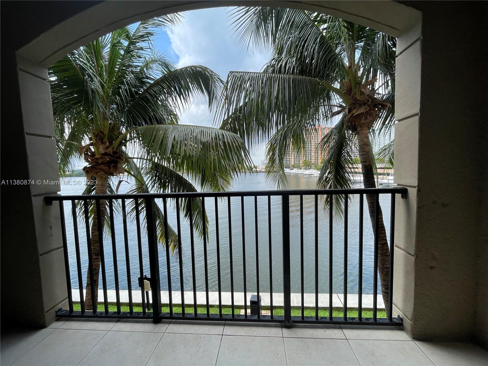 PORTO BELLAGIO CONDO - Residential