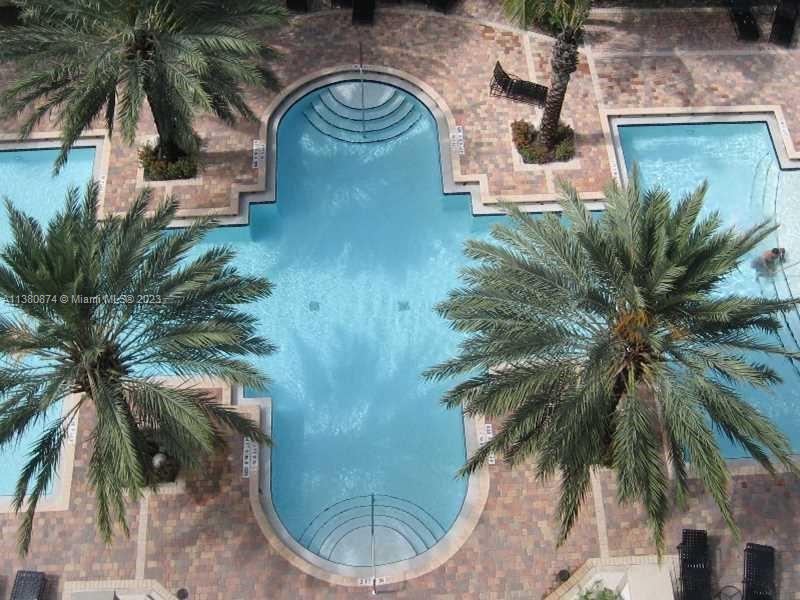 PORTO BELLAGIO CONDO - Residential