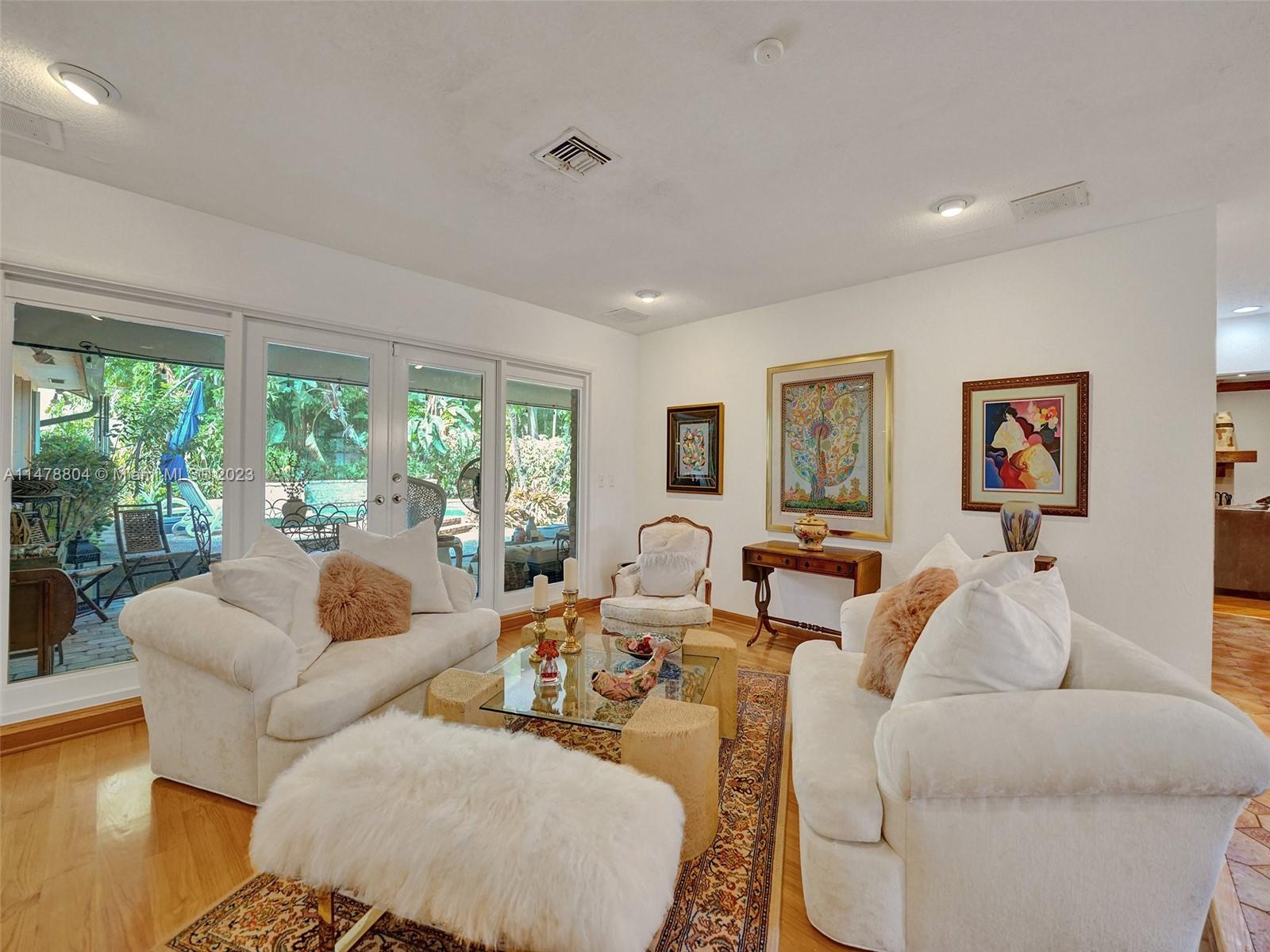Lakes of Emerald Hills - Residential