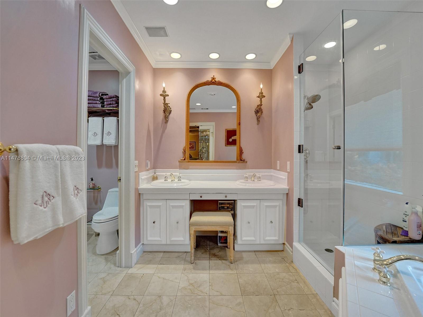 Lakes of Emerald Hills - Residential