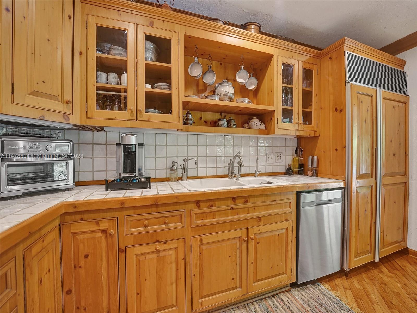 Lakes of Emerald Hills - Residential