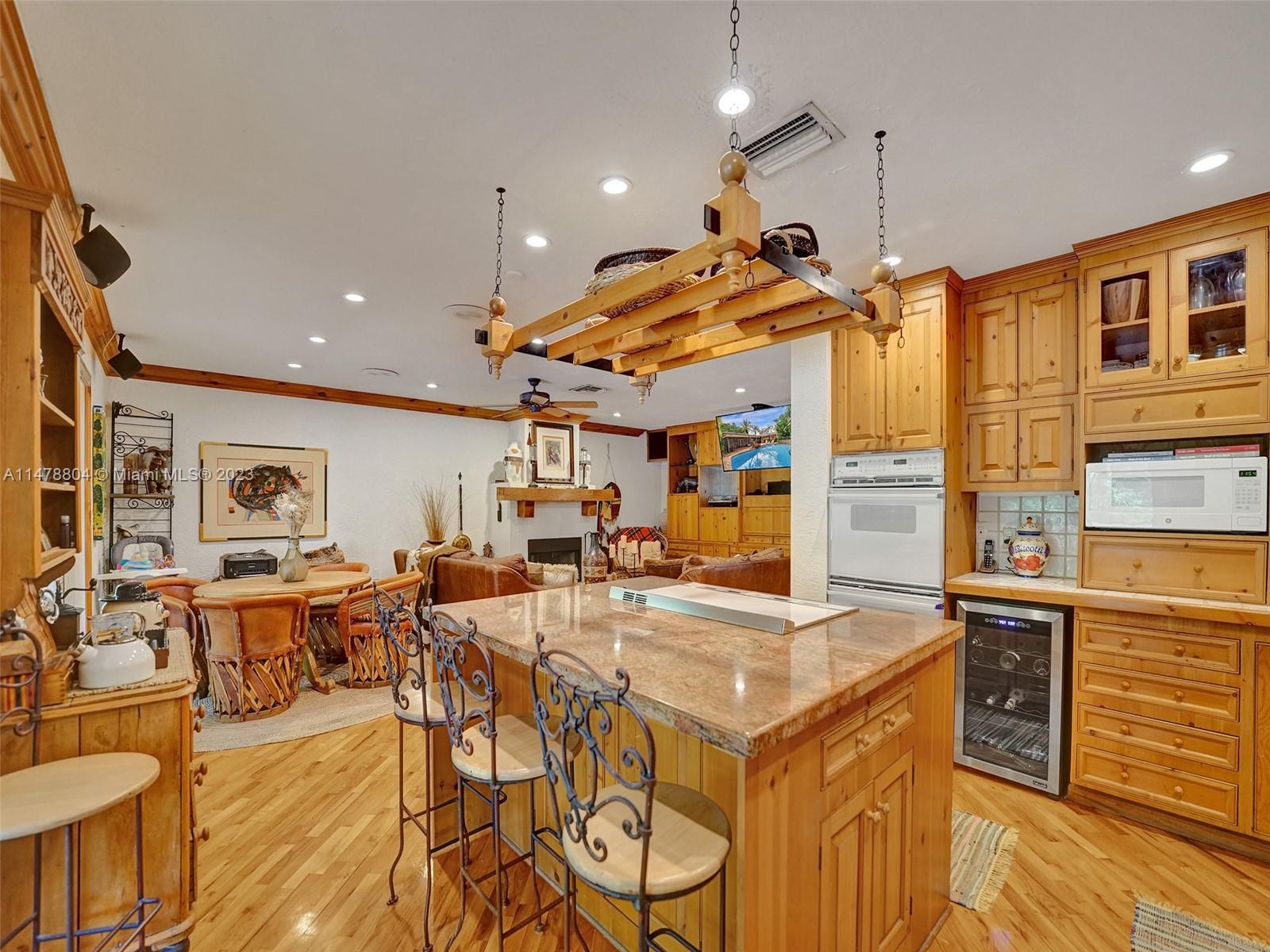 Lakes of Emerald Hills - Residential