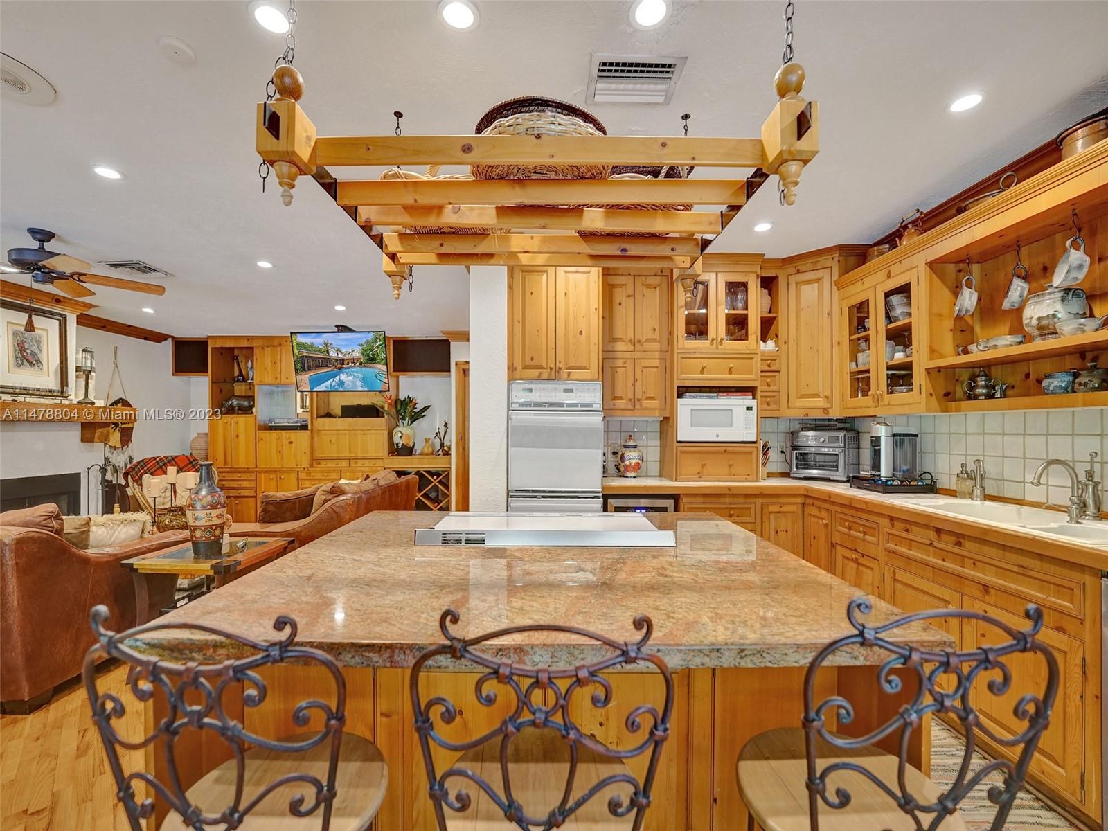Lakes of Emerald Hills - Residential