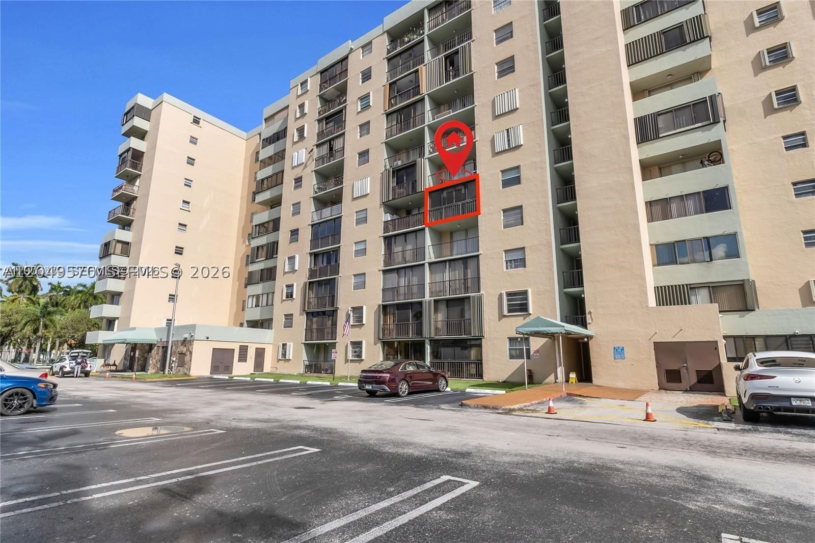 HALF MOON TOWERS CONDO - Residential